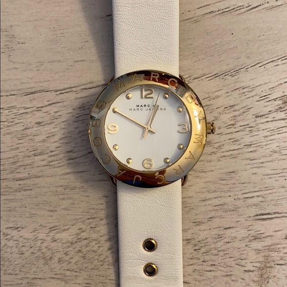 Marc by Marc Jacobs Watch - Picture 2 of 2